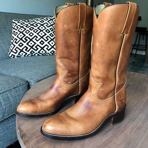 Frye tan leather riding boots - western style